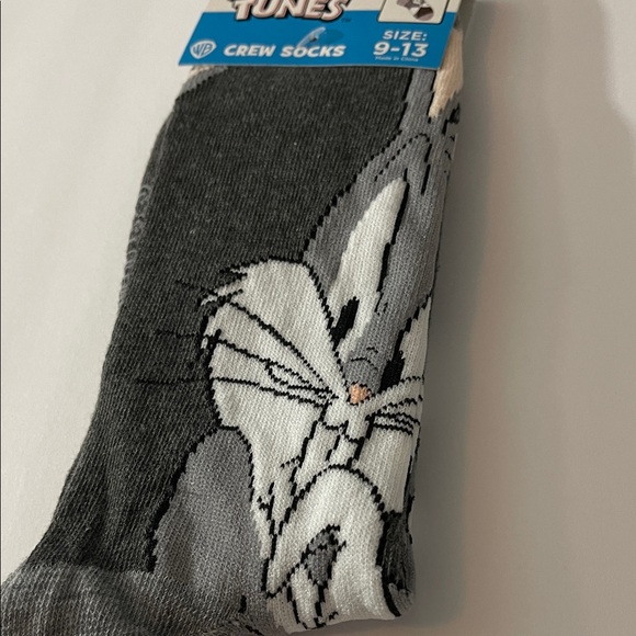 Warner Bros. Gray and White Bugs Bunny Socks - Picture 2 of 5